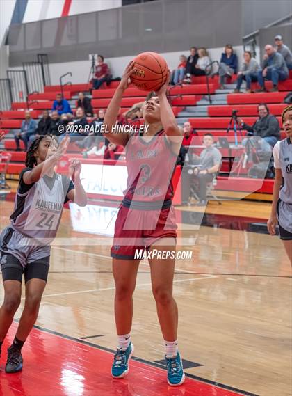 Thumbnail 2 in Warrensburg vs. Kauffman (Van Horn Invitational) photogallery.
