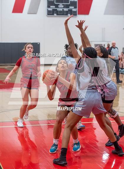 Thumbnail 1 in Warrensburg vs. Kauffman (Van Horn Invitational) photogallery.