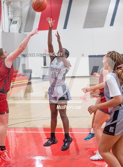 Thumbnail 2 in Warrensburg vs. Kauffman (Van Horn Invitational) photogallery.