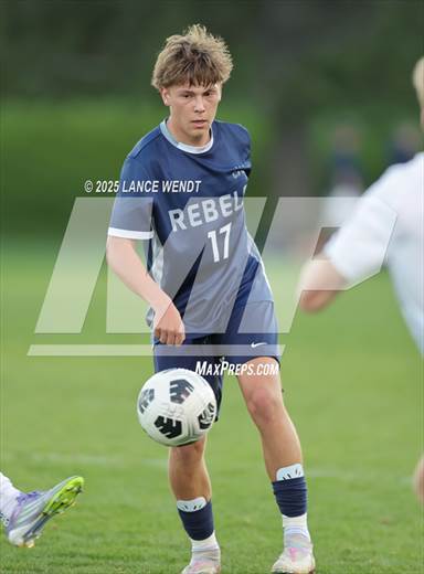 null - Photo 01