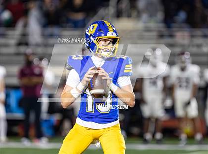 Thumbnail 3 in Horn Lake @ Oxford (MHSAA 7A Round 2) photogallery.