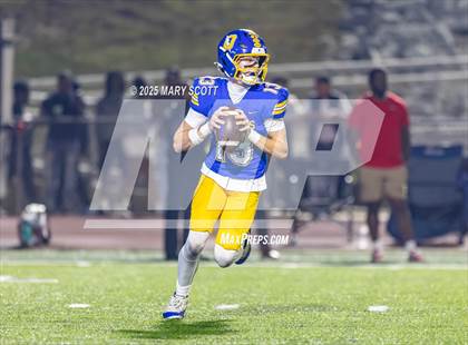 Thumbnail 3 in Horn Lake @ Oxford (MHSAA 7A Round 2) photogallery.