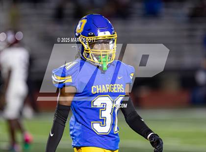 Thumbnail 2 in Horn Lake @ Oxford (MHSAA 7A Round 2) photogallery.