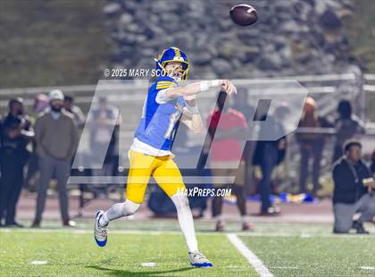 Thumbnail 3 in Horn Lake @ Oxford (MHSAA 7A Round 2) photogallery.