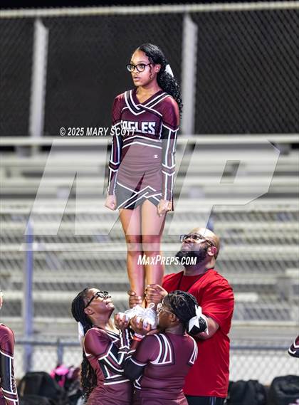 Thumbnail 2 in Horn Lake @ Oxford (MHSAA 7A Round 2) photogallery.