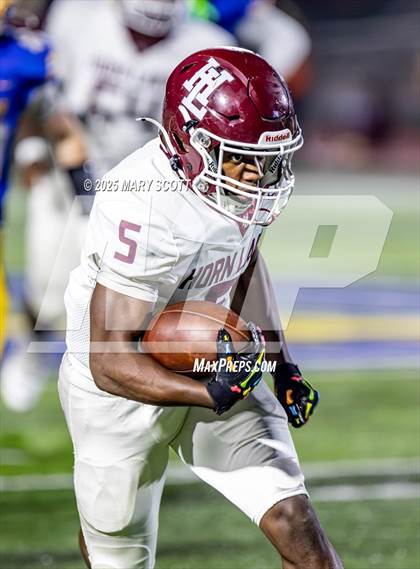 Thumbnail 2 in Horn Lake @ Oxford (MHSAA 7A Round 2) photogallery.