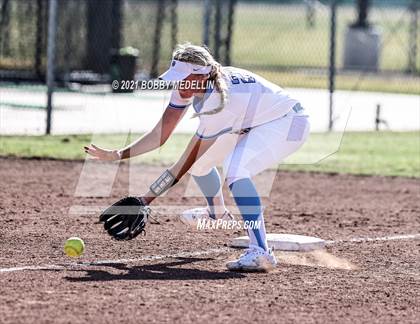 Thumbnail 1 in Madera @ Clovis North photogallery.