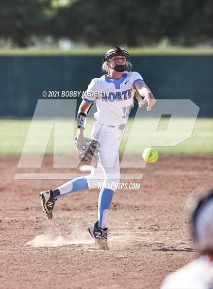 Thumbnail 1 in Madera @ Clovis North photogallery.