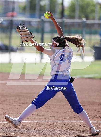 Thumbnail 1 in Madera @ Clovis North photogallery.