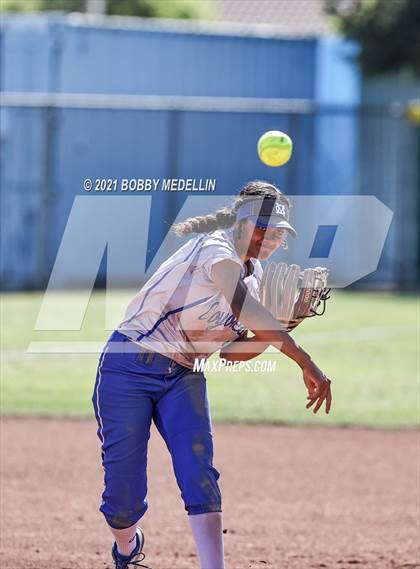 Thumbnail 1 in Madera @ Clovis North photogallery.
