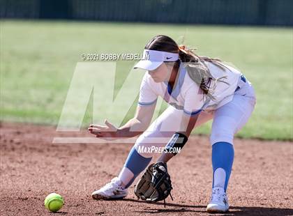 Thumbnail 1 in Madera @ Clovis North photogallery.