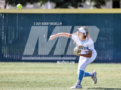 Thumbnail 1 in Madera @ Clovis North photogallery.