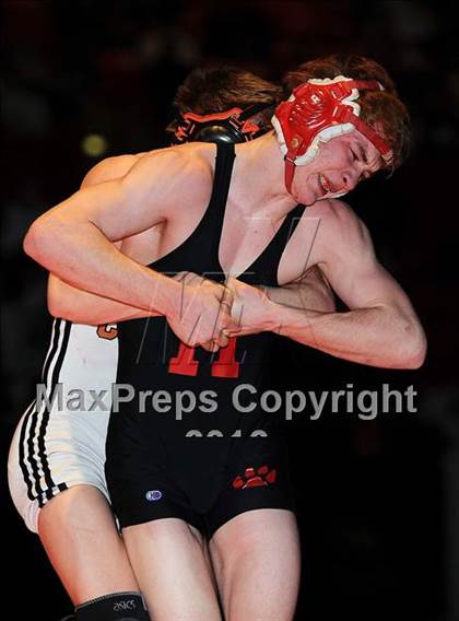 Thumbnail 3 in KSHSAA 4A State Wrestling Championships  photogallery.