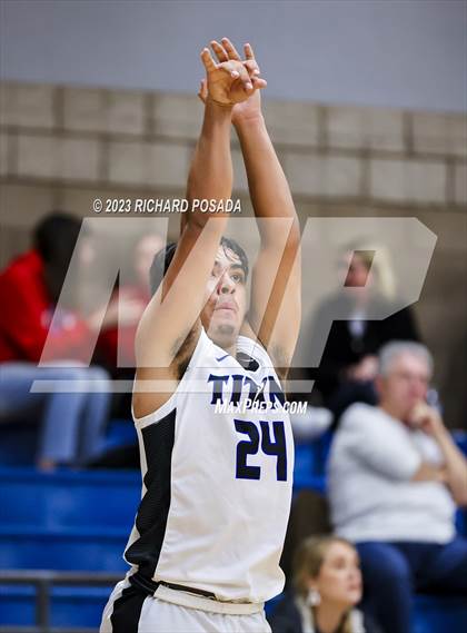 Thumbnail 3 in Frontier vs. Hoover photogallery.