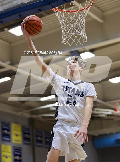 Thumbnail 1 in Frontier vs. Hoover photogallery.