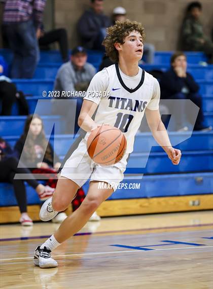 Thumbnail 1 in Frontier vs. Hoover photogallery.