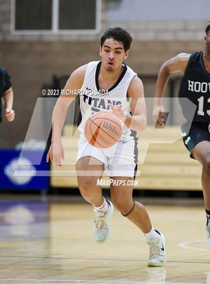 Thumbnail 3 in Frontier vs. Hoover photogallery.
