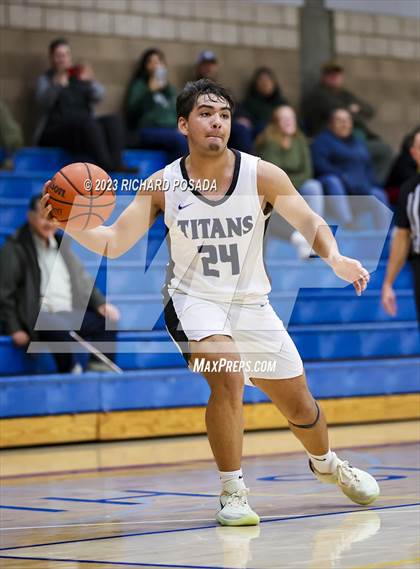 Thumbnail 3 in Frontier vs. Hoover photogallery.