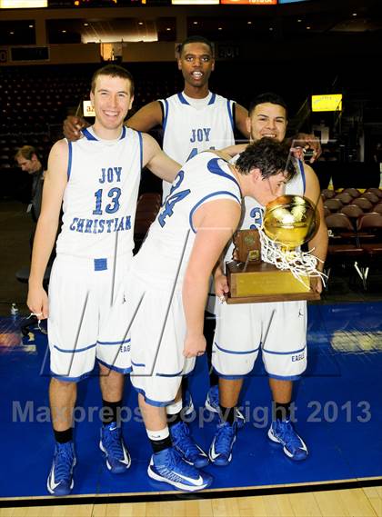 Thumbnail 2 in Joy Christian vs. Arizona Lutheran Academy (AIA D4 Final) photogallery.