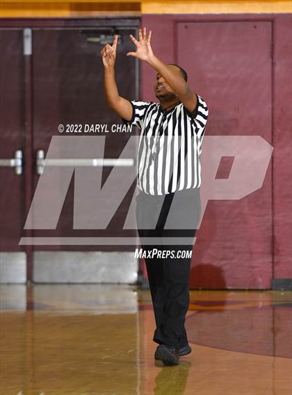 Thumbnail 2 in South El Monte vs Los Altos (West Covina Tournament) photogallery.