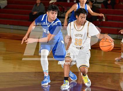 Thumbnail 2 in South El Monte vs Los Altos (West Covina Tournament) photogallery.