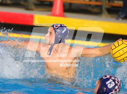 Thumbnail 2 in Carlsbad vs. Steele Canyon (CIF State Qualifier) photogallery.