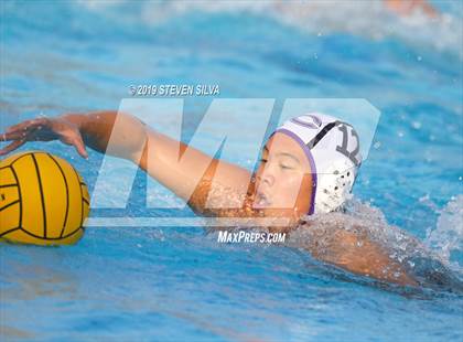 Thumbnail 3 in Carlsbad vs. Steele Canyon (CIF State Qualifier) photogallery.