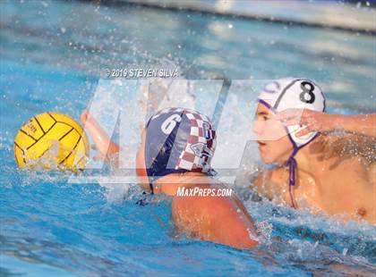 Thumbnail 1 in Carlsbad vs. Steele Canyon (CIF State Qualifier) photogallery.