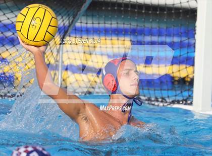 Thumbnail 1 in Carlsbad vs. Steele Canyon (CIF State Qualifier) photogallery.