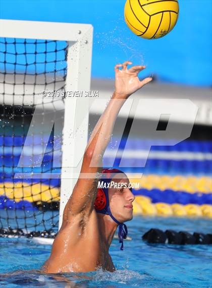 Thumbnail 3 in Carlsbad vs. Steele Canyon (CIF State Qualifier) photogallery.