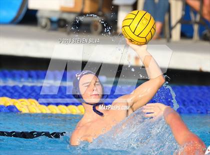 Thumbnail 2 in Carlsbad vs. Steele Canyon (CIF State Qualifier) photogallery.