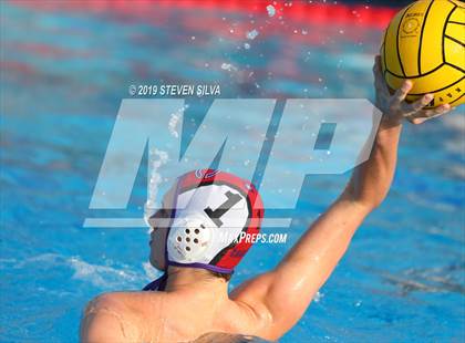 Thumbnail 2 in Carlsbad vs. Steele Canyon (CIF State Qualifier) photogallery.