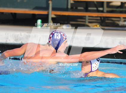 Thumbnail 3 in Carlsbad vs. Steele Canyon (CIF State Qualifier) photogallery.