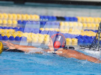 Thumbnail 3 in Carlsbad vs. Steele Canyon (CIF State Qualifier) photogallery.