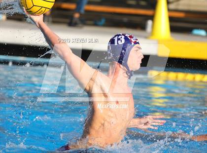 Thumbnail 1 in Carlsbad vs. Steele Canyon (CIF State Qualifier) photogallery.