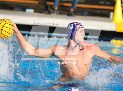 Thumbnail 3 in Carlsbad vs. Steele Canyon (CIF State Qualifier) photogallery.