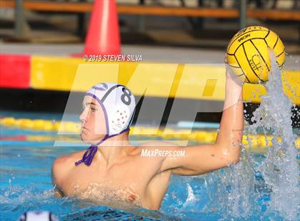 Thumbnail 3 in Carlsbad vs. Steele Canyon (CIF State Qualifier) photogallery.
