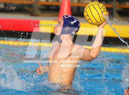 Thumbnail 3 in Carlsbad vs. Steele Canyon (CIF State Qualifier) photogallery.