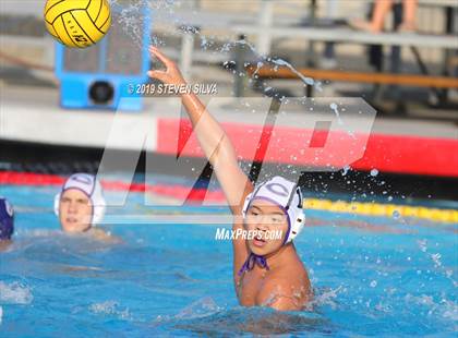 Thumbnail 2 in Carlsbad vs. Steele Canyon (CIF State Qualifier) photogallery.