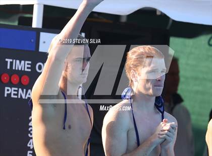 Thumbnail 2 in Carlsbad vs. Steele Canyon (CIF State Qualifier) photogallery.