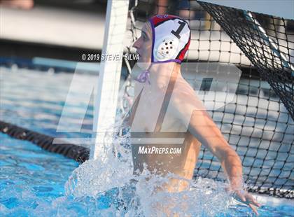 Thumbnail 2 in Carlsbad vs. Steele Canyon (CIF State Qualifier) photogallery.