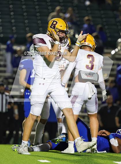 Thumbnail 2 in Bells vs. Blooming Grove (UIL 3A D-II Bi-District) photogallery.