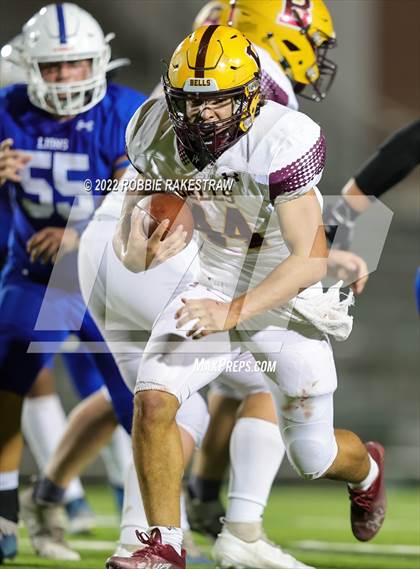 Thumbnail 3 in Bells vs. Blooming Grove (UIL 3A D-II Bi-District) photogallery.