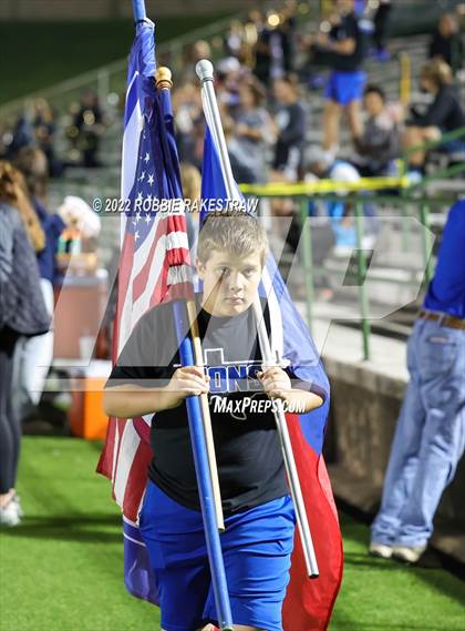 Thumbnail 1 in Bells vs. Blooming Grove (UIL 3A D-II Bi-District) photogallery.