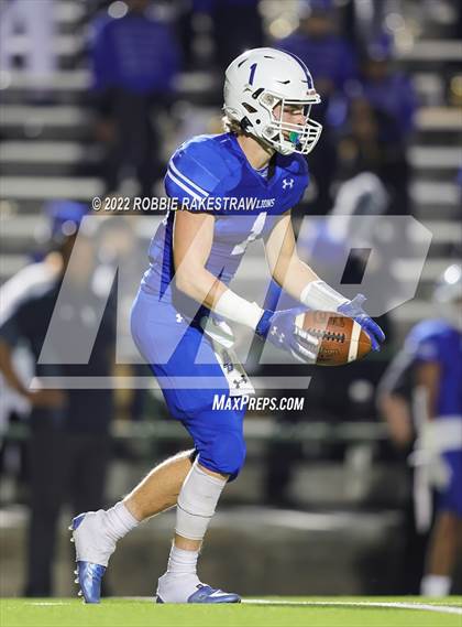 Thumbnail 1 in Bells vs. Blooming Grove (UIL 3A D-II Bi-District) photogallery.