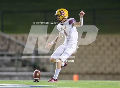 Thumbnail 1 in Bells vs. Blooming Grove (UIL 3A D-II Bi-District) photogallery.