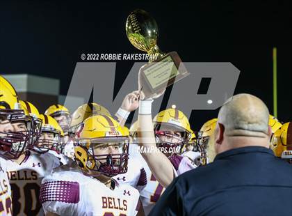 Thumbnail 1 in Bells vs. Blooming Grove (UIL 3A D-II Bi-District) photogallery.