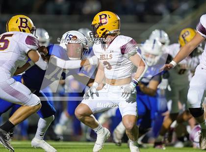 Thumbnail 3 in Bells vs. Blooming Grove (UIL 3A D-II Bi-District) photogallery.