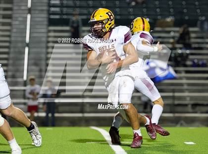 Thumbnail 1 in Bells vs. Blooming Grove (UIL 3A D-II Bi-District) photogallery.