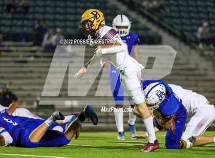 Thumbnail 3 in Bells vs. Blooming Grove (UIL 3A D-II Bi-District) photogallery.